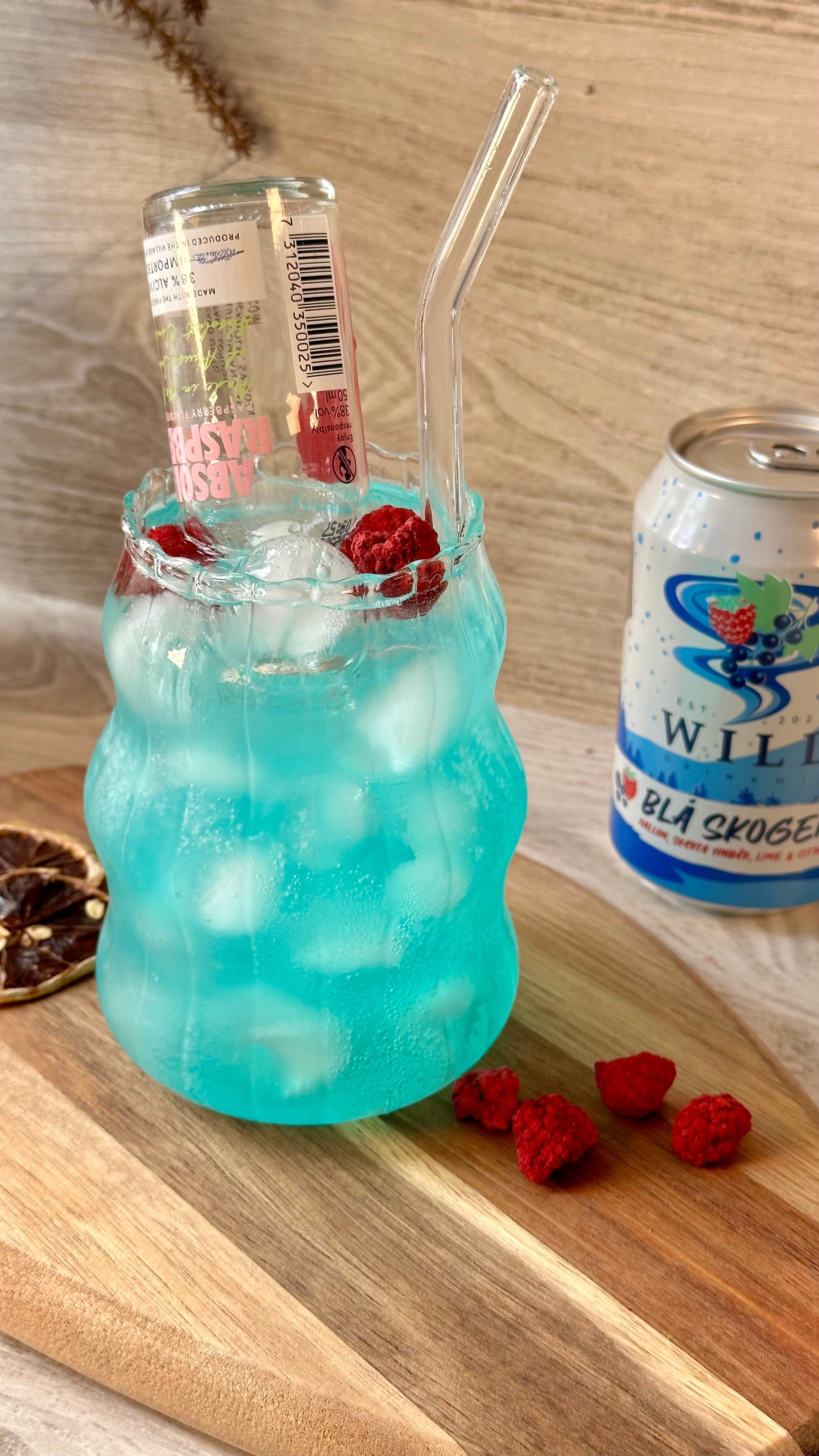 Hallondrink med Blå Skogen